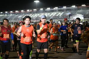 BIB: 2257, 81712, 27496, 81809
                            <button type="button" onclick="openModal(10886017)" class="btn btn-primary btn-sm float-right btn-popup" data-toggle="modal" data-target=".modal-high-quality">
                        <i class="fas fa-shopping-cart"></i> Add to Cart
                    </button>
                                            <button type="button" onclick="isThisMe(10886017, true)" class="btn btn-success btn-sm float-right btn-popup btn-isme hidden" data-toggle="tooltip" data-placement="bottom" title="นี่คือรูปของคุณใช่ไหม คลิกที่นี่เพื่อเอาเข้าอัลบั้ม">
                        <i class="fas fa-plus"></i> Add to album
                    </button>
                    <button type="button" onclick="isThisMe(10886017, false)" class="btn btn-warning btn-sm float-right btn-popup btn-isnotme hidden">
                        <i class="fas fa-ban"></i> Remove from album
                    </button>